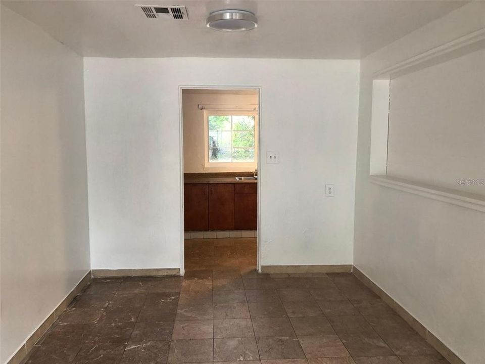 出租: $1,849 (3 贝兹, 2 浴室, 1151 平方英尺)