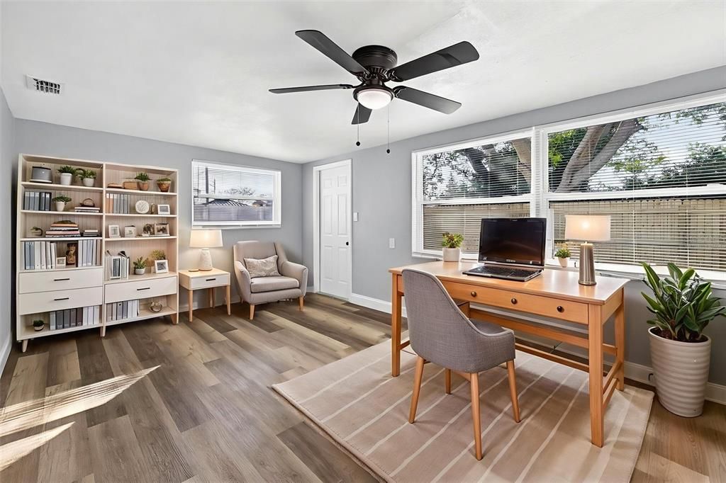 待售: $269,900 (3 贝兹, 2 浴室, 1159 平方英尺)