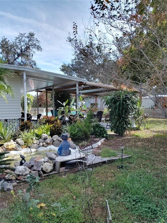 合同活跃: $300,000 (3 贝兹, 2 浴室, 1872 平方英尺)