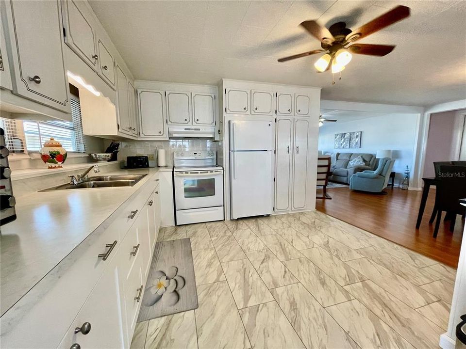 En Venta: $119,900 (2 camas, 1 baños, 863 Pies cuadrados)