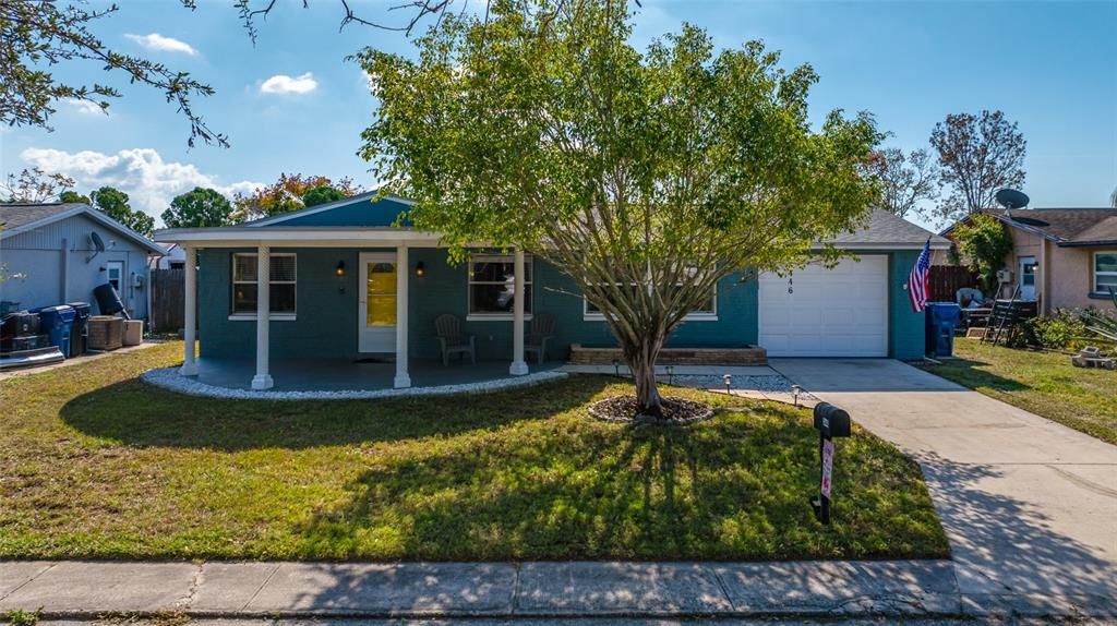 合同活跃: $235,000 (3 贝兹, 2 浴室, 1368 平方英尺)