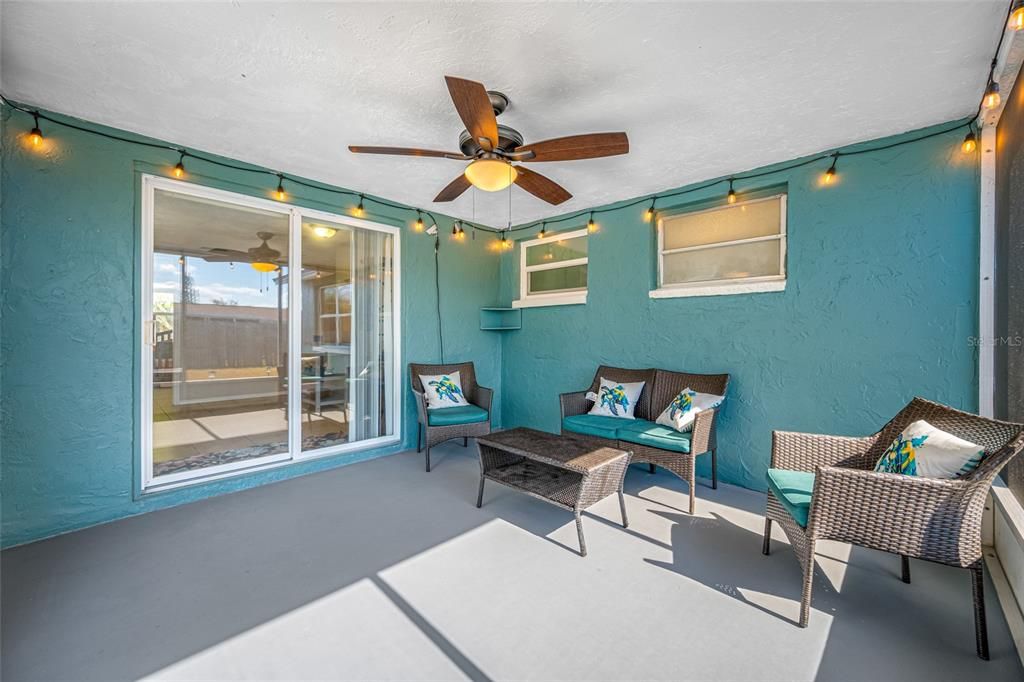 合同活跃: $235,000 (3 贝兹, 2 浴室, 1368 平方英尺)