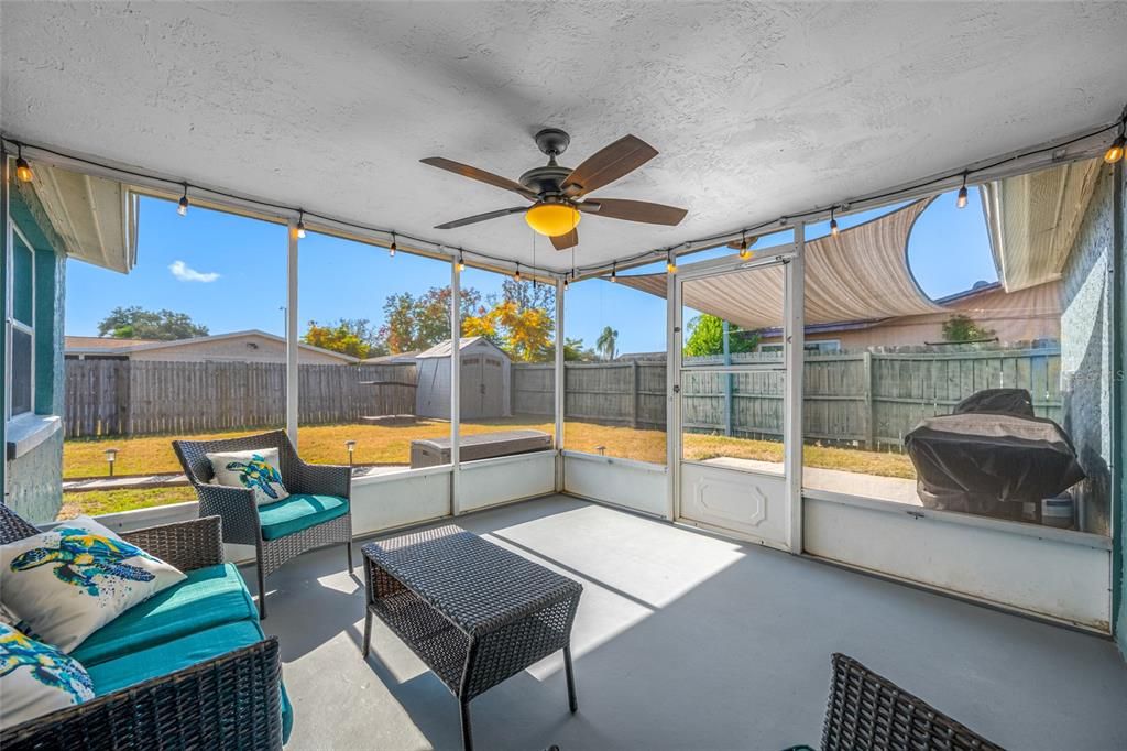 合同活跃: $235,000 (3 贝兹, 2 浴室, 1368 平方英尺)