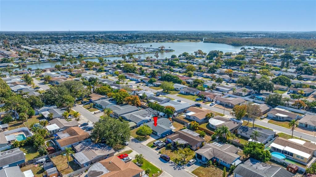 合同活跃: $235,000 (3 贝兹, 2 浴室, 1368 平方英尺)