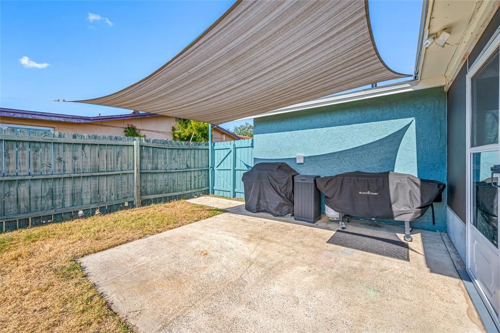 合同活跃: $235,000 (3 贝兹, 2 浴室, 1368 平方英尺)