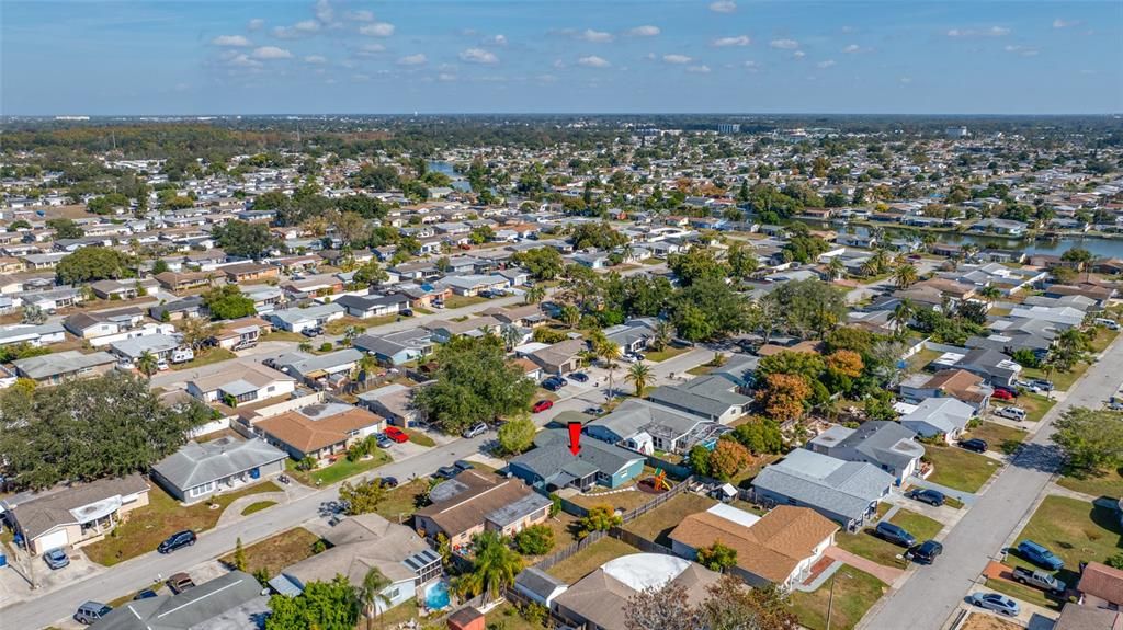 合同活跃: $235,000 (3 贝兹, 2 浴室, 1368 平方英尺)