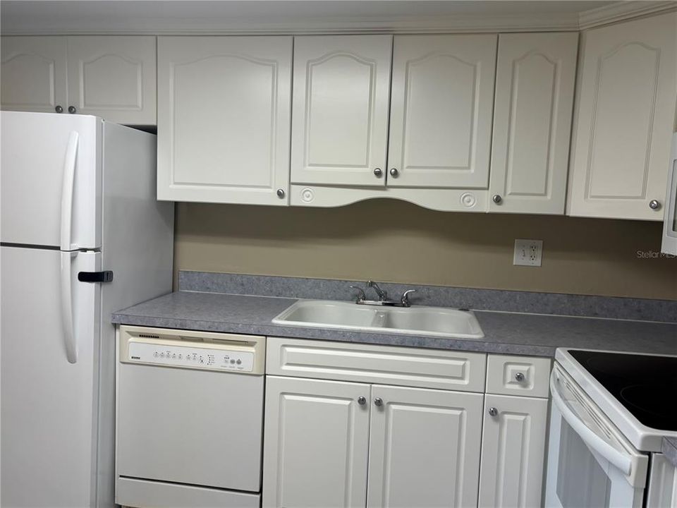 待售: $189,900 (3 贝兹, 2 浴室, 1432 平方英尺)