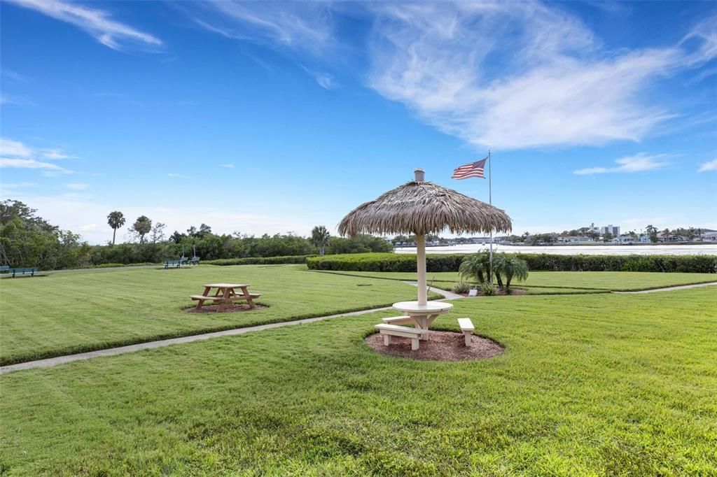 En Venta: $215,000 (2 camas, 2 baños, 1304 Pies cuadrados)