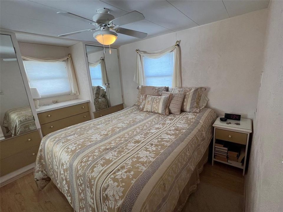 待售: $75,000 (2 贝兹, 1 浴室, 550 平方英尺)