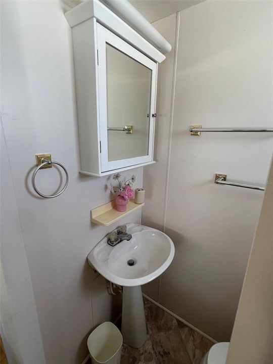 待售: $75,000 (2 贝兹, 1 浴室, 550 平方英尺)