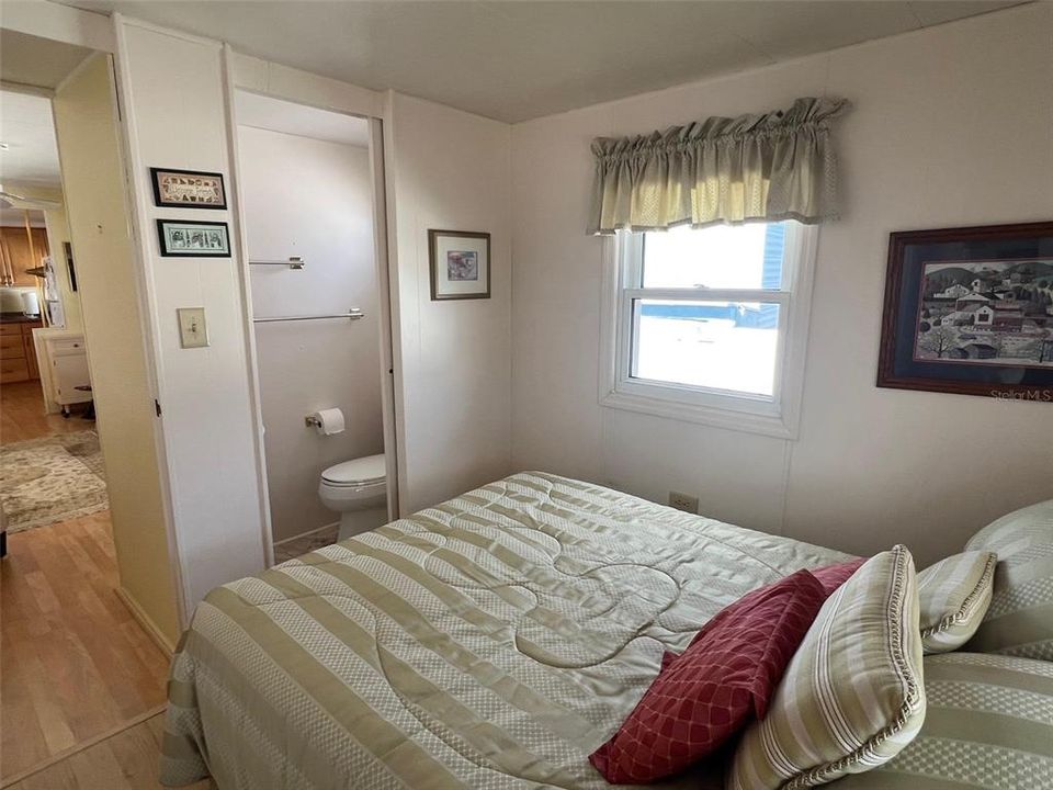 待售: $75,000 (2 贝兹, 1 浴室, 550 平方英尺)