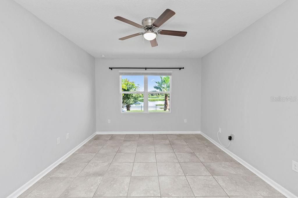 En Venta: $370,000 (4 camas, 2 baños, 1830 Pies cuadrados)