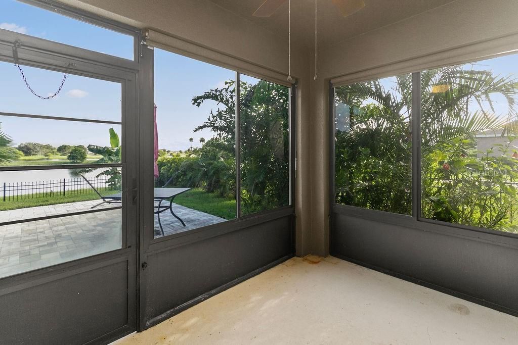 En Venta: $370,000 (4 camas, 2 baños, 1830 Pies cuadrados)