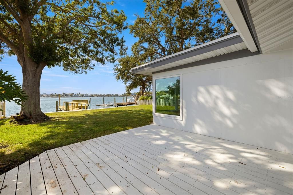 合同活跃: $975,000 (2 贝兹, 2 浴室, 1342 平方英尺)