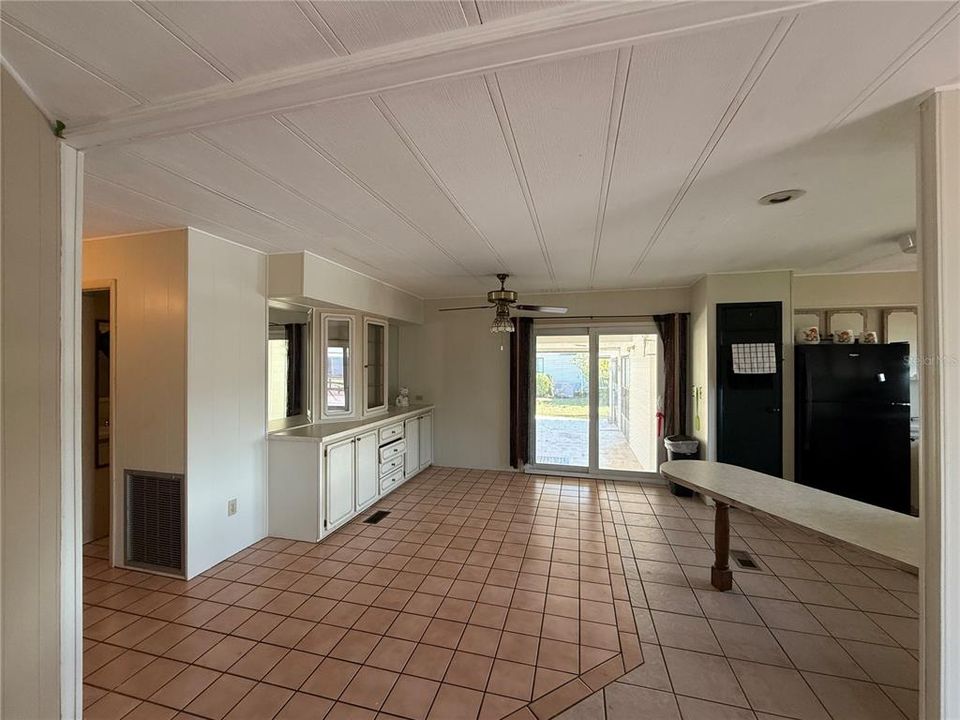 En Venta: $208,000 (2 camas, 2 baños, 1232 Pies cuadrados)