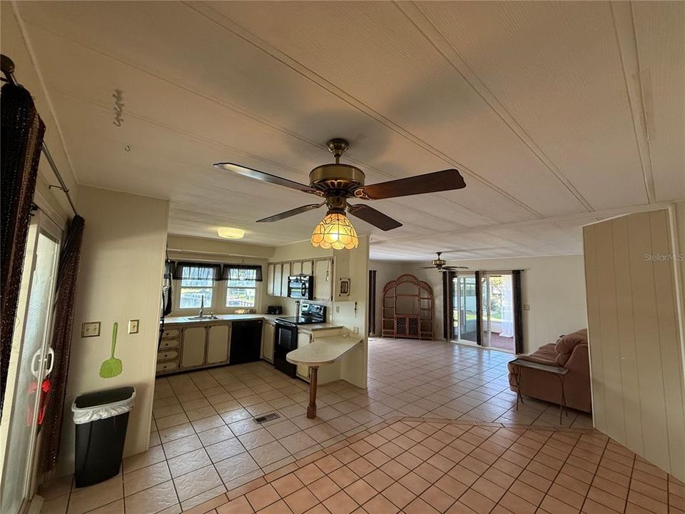 En Venta: $208,000 (2 camas, 2 baños, 1232 Pies cuadrados)