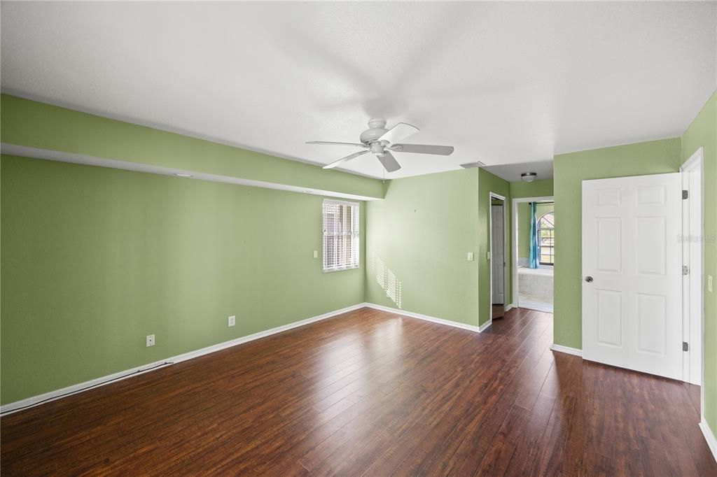 For Sale: $450,000 (3 beds, 3 baths, 2016 Square Feet)