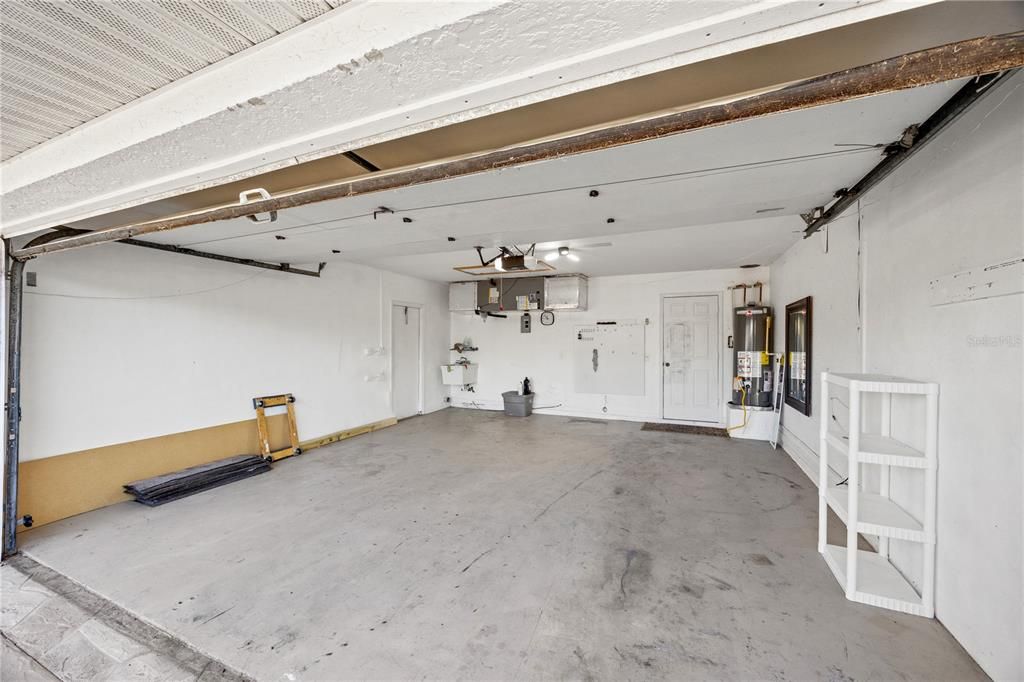 For Sale: $450,000 (3 beds, 3 baths, 2016 Square Feet)