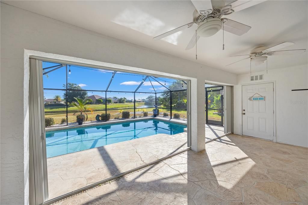 For Sale: $450,000 (3 beds, 3 baths, 2016 Square Feet)