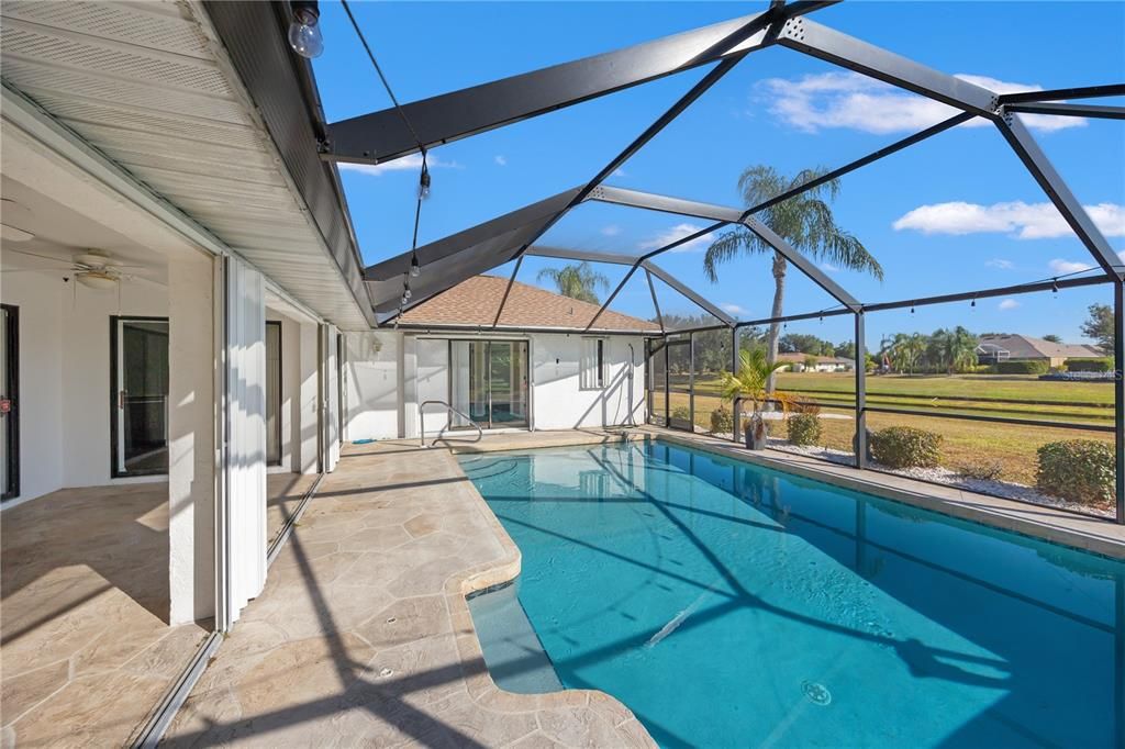 For Sale: $450,000 (3 beds, 3 baths, 2016 Square Feet)