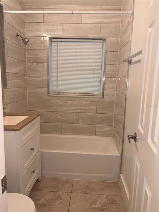 For Rent: $3,800 (4 beds, 2 baths, 1474 Square Feet)