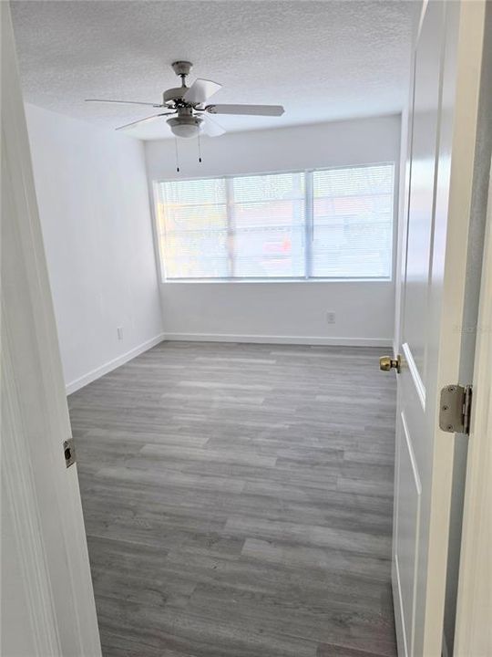 For Rent: $2,200 (3 beds, 1 baths, 1542 Square Feet)