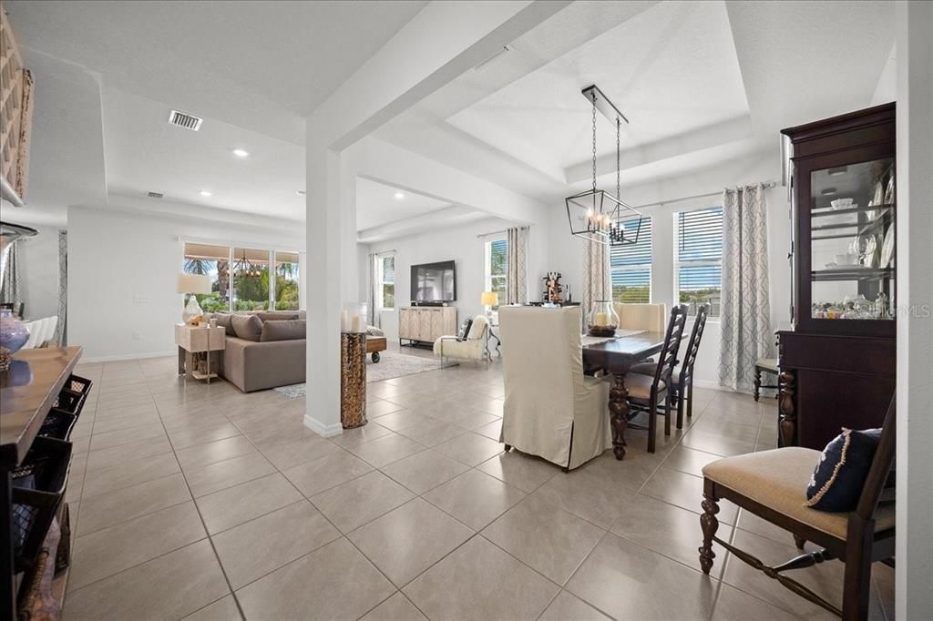 For Sale: $460,000 (4 beds, 3 baths, 2835 Square Feet)