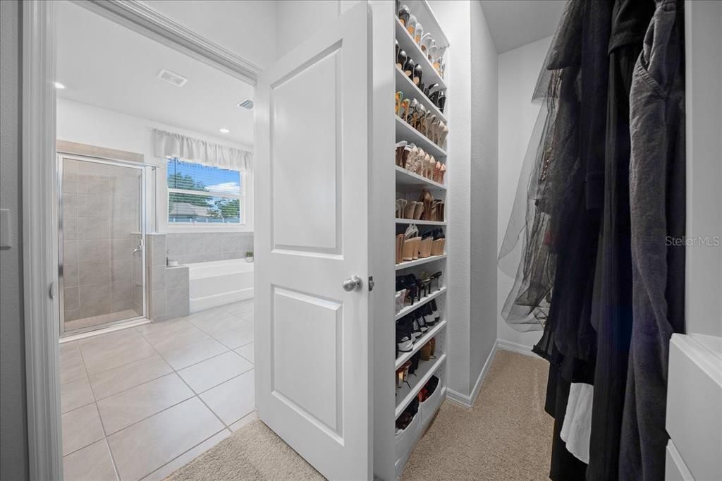 For Sale: $460,000 (4 beds, 3 baths, 2835 Square Feet)