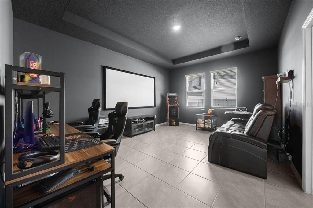 For Sale: $460,000 (4 beds, 3 baths, 2835 Square Feet)