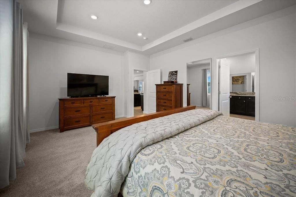 For Sale: $460,000 (4 beds, 3 baths, 2835 Square Feet)