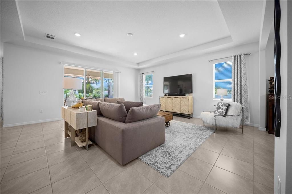 For Sale: $460,000 (4 beds, 3 baths, 2835 Square Feet)