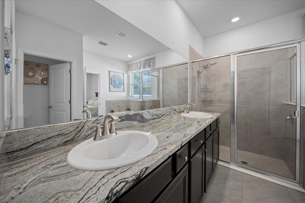 For Sale: $460,000 (4 beds, 3 baths, 2835 Square Feet)