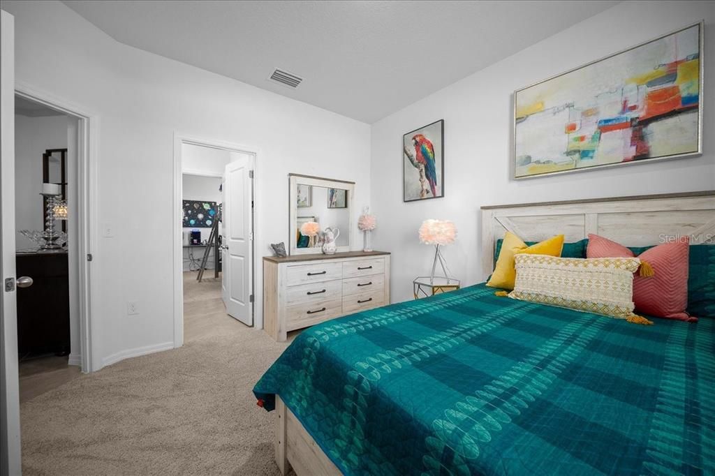 For Sale: $460,000 (4 beds, 3 baths, 2835 Square Feet)