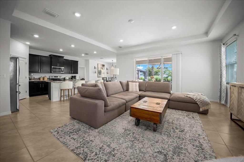 For Sale: $460,000 (4 beds, 3 baths, 2835 Square Feet)