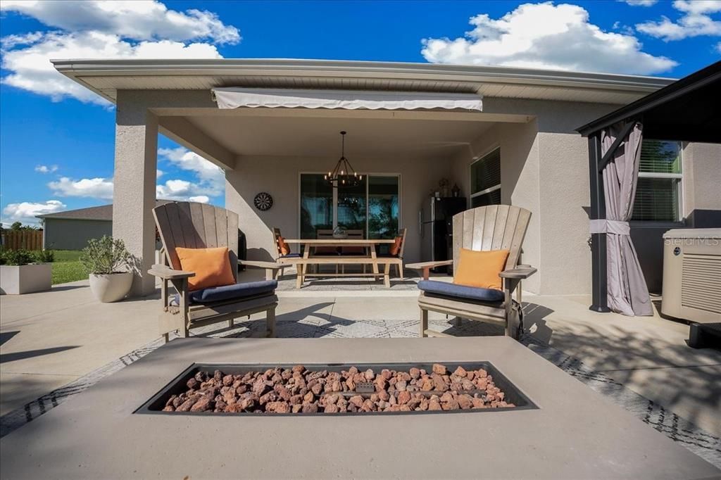 For Sale: $460,000 (4 beds, 3 baths, 2835 Square Feet)