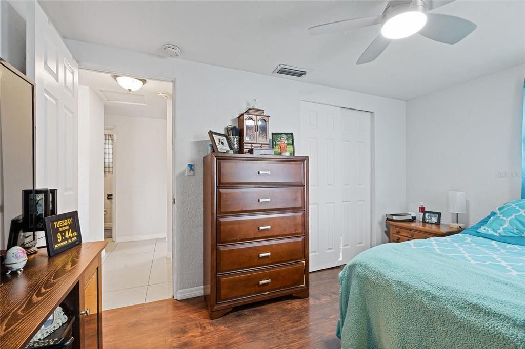 En Venta: $325,000 (3 camas, 1 baños, 1143 Pies cuadrados)