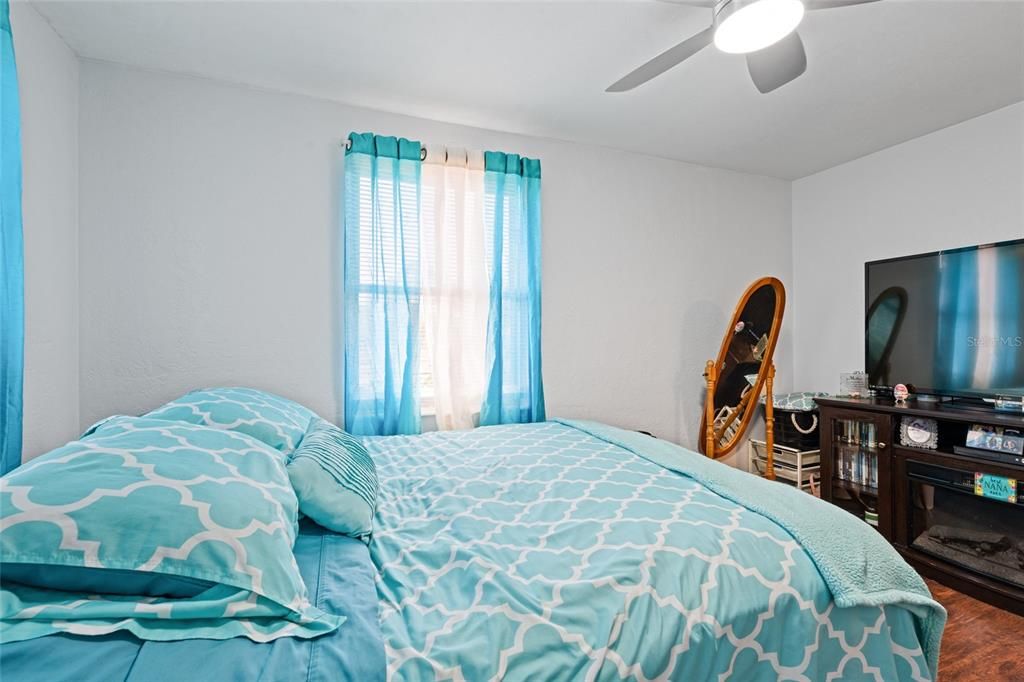 En Venta: $325,000 (3 camas, 1 baños, 1143 Pies cuadrados)