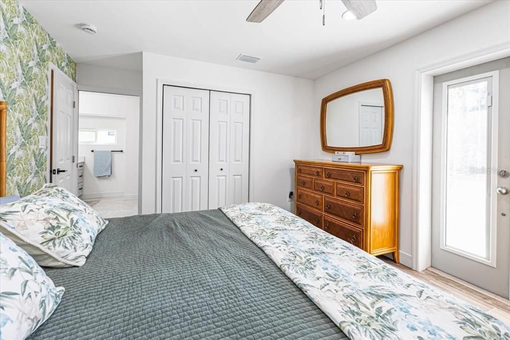 Под контрактом: $759,000 (3 спален, 3 ванн, 1503 Квадратных фут)