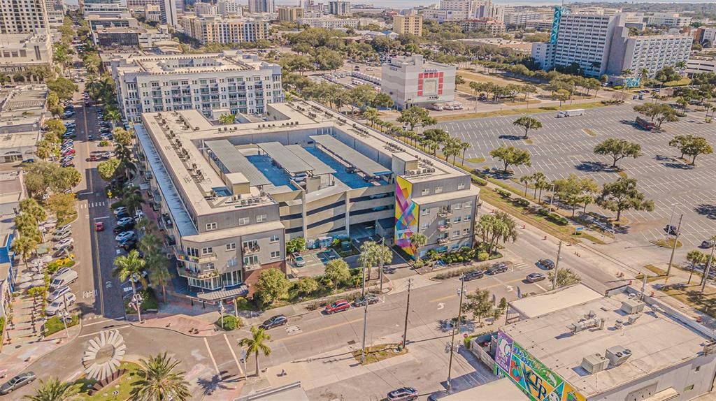 合同活跃: $468,000 (1 贝兹, 1 浴室, 1116 平方英尺)