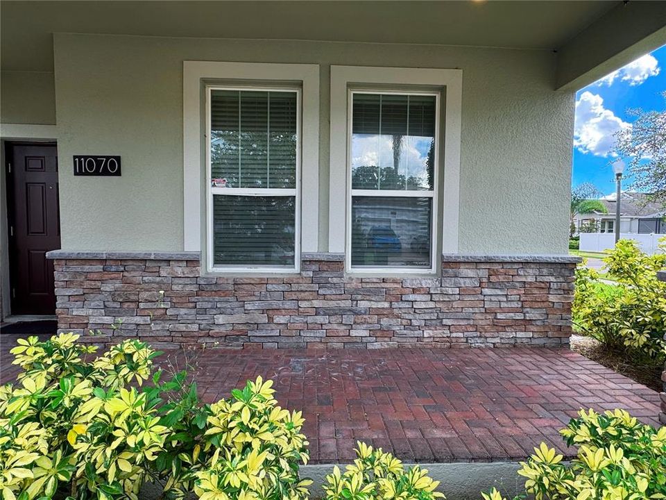 出租: $2,500 (3 贝兹, 2 浴室, 1849 平方英尺)