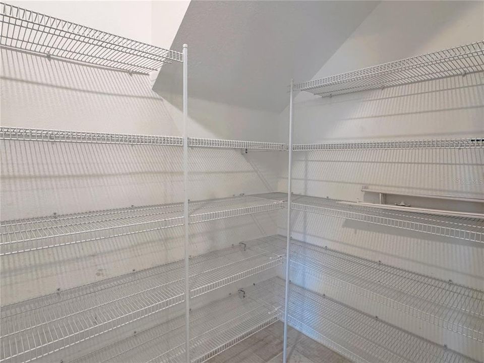 出租: $2,500 (3 贝兹, 2 浴室, 1849 平方英尺)