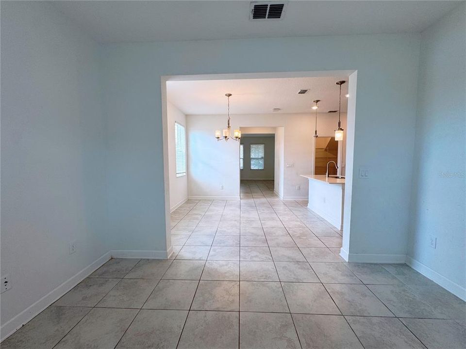 出租: $2,500 (3 贝兹, 2 浴室, 1849 平方英尺)