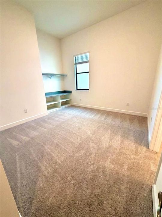 合同活跃: $2,450,000 (15 贝兹, 16 浴室, 6263 平方英尺)