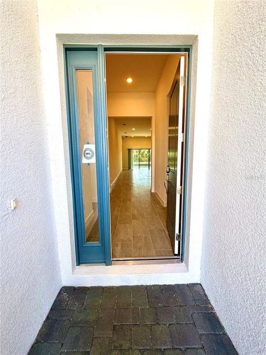 合同活跃: $2,450,000 (15 贝兹, 16 浴室, 6263 平方英尺)