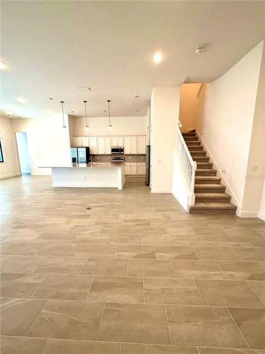 合同活跃: $2,450,000 (15 贝兹, 16 浴室, 6263 平方英尺)