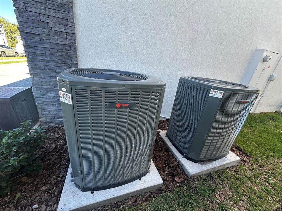 合同活跃: $2,450,000 (15 贝兹, 16 浴室, 6263 平方英尺)