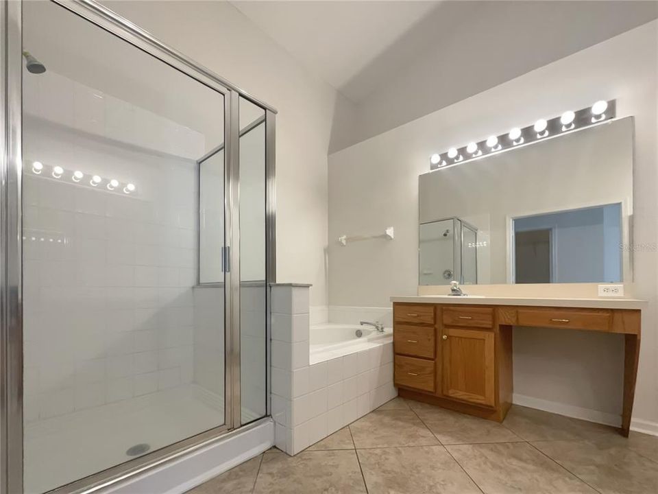 На продажу: $346,000 (4 спален, 2 ванн, 1936 Квадратных фут)