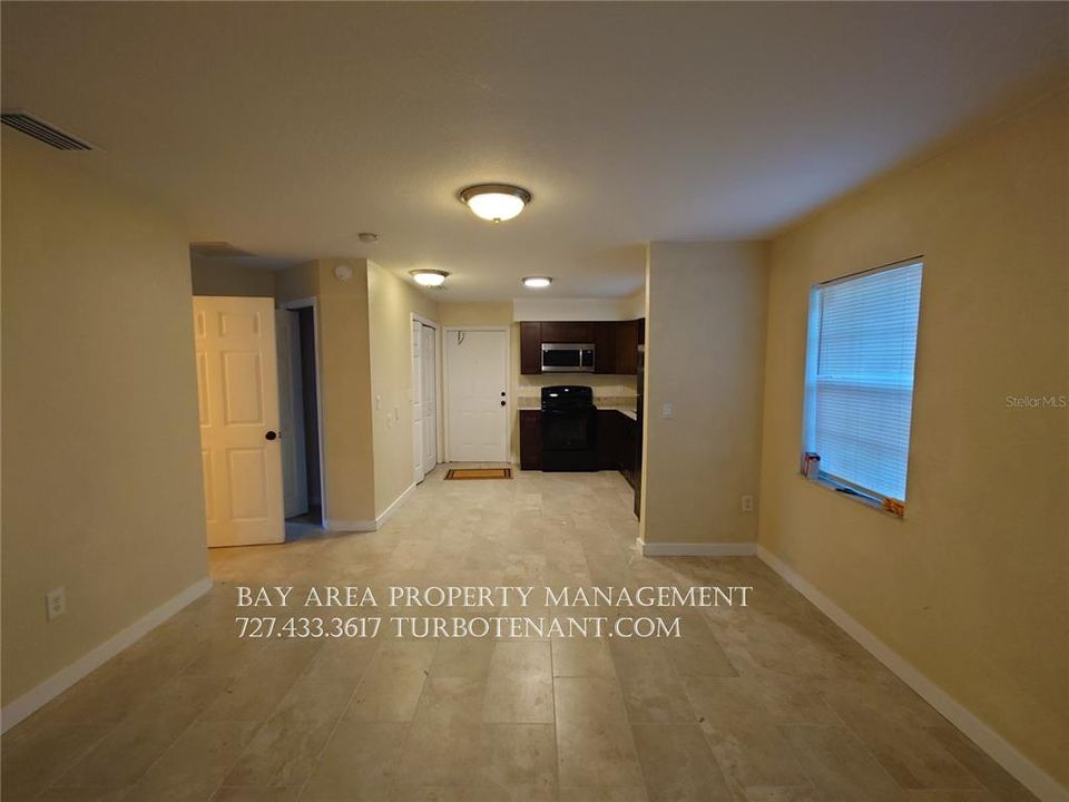 En Renta: $1,895 (3 camas, 2 baños, 1133 Pies cuadrados)