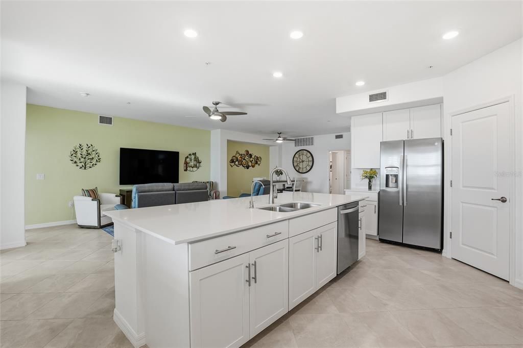 待售: $350,000 (3 贝兹, 2 浴室, 1917 平方英尺)