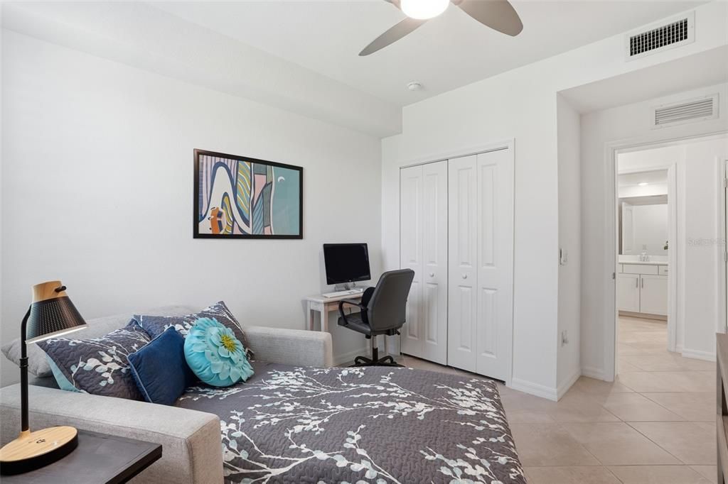 待售: $350,000 (3 贝兹, 2 浴室, 1917 平方英尺)